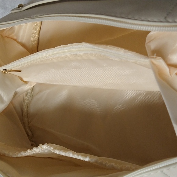 Rose of No Men's Land cosmetic toiletry travel bag - Picture 4 of 8